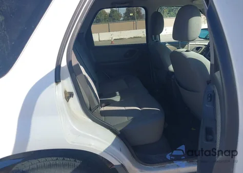 2004 Ford Focus Zx5 from USA, damaged, VIN 3FAFP37Z54R128676